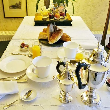Couette-café Maison De La Porte Fortifiée Montesquiou