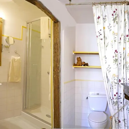 Bed & Breakfast Maison De La Porte Fortifiee Montesquiou